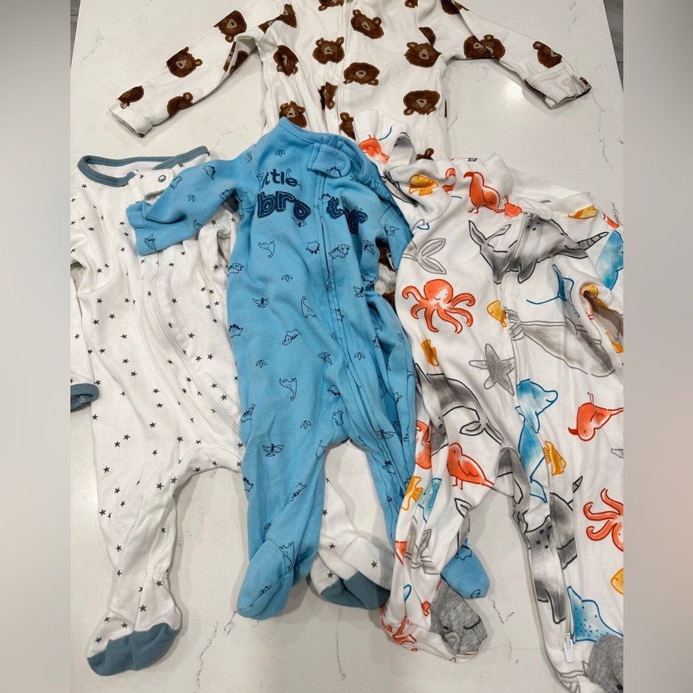 0-3 baby sleepers carters/old navy/cloud island set of 4